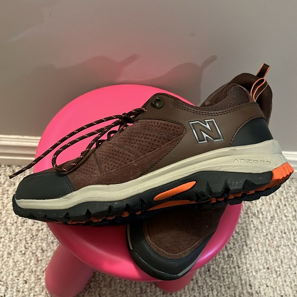 Mens Wide Fit New Balance MW669LC2 Brown Hiking Sneakers size 9.5 - Picture 7 of 7